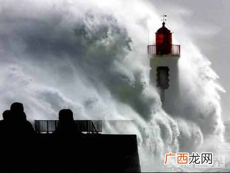 揭秘海啸形成的原因 海啸是怎么形成的