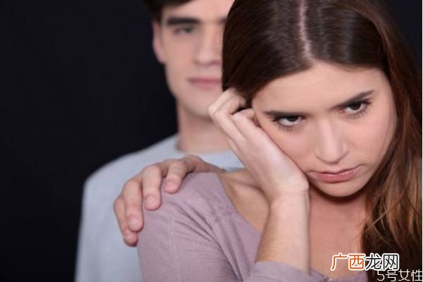 女友吃醋应该怎么哄哄女友的秘诀有什么