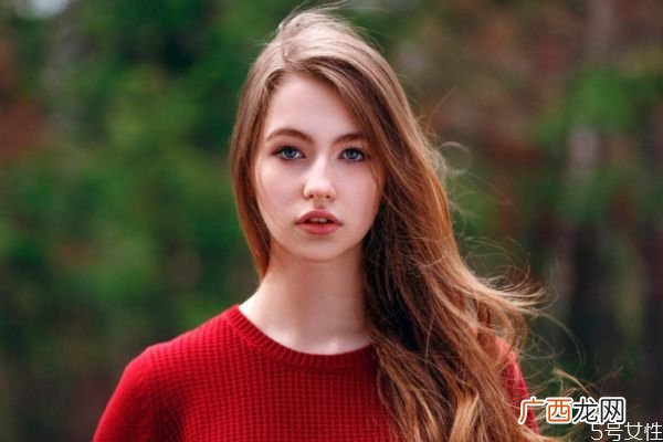 异性喜欢和你开暧昧玩笑怎么办如何应对异性的暧昧玩笑