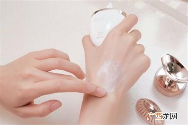 娜盼防晒霜成分孕妇可以用吗