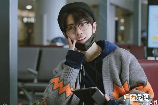 怎么分辨男生是否喜欢你男生喜欢你有什么表现
