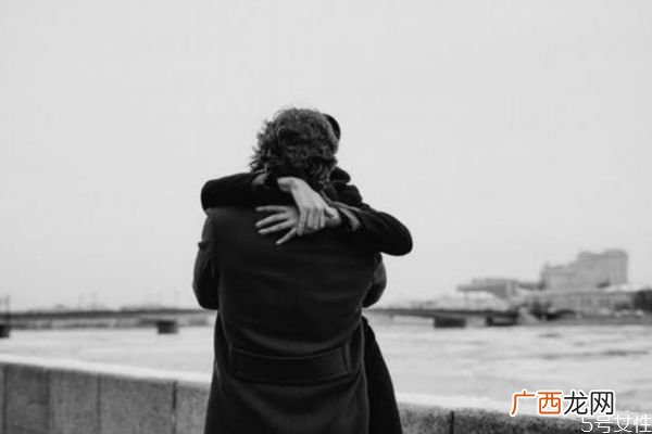 男孩一般谈恋爱多久公开男生为什么不公开对象