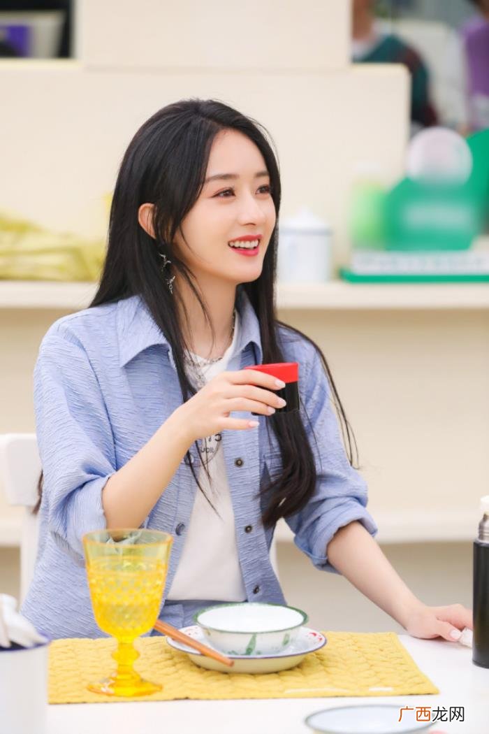 欧阳娜娜和赵丽颖的关系好吗，欧阳娜娜当了赵丽颖儿子的干妈