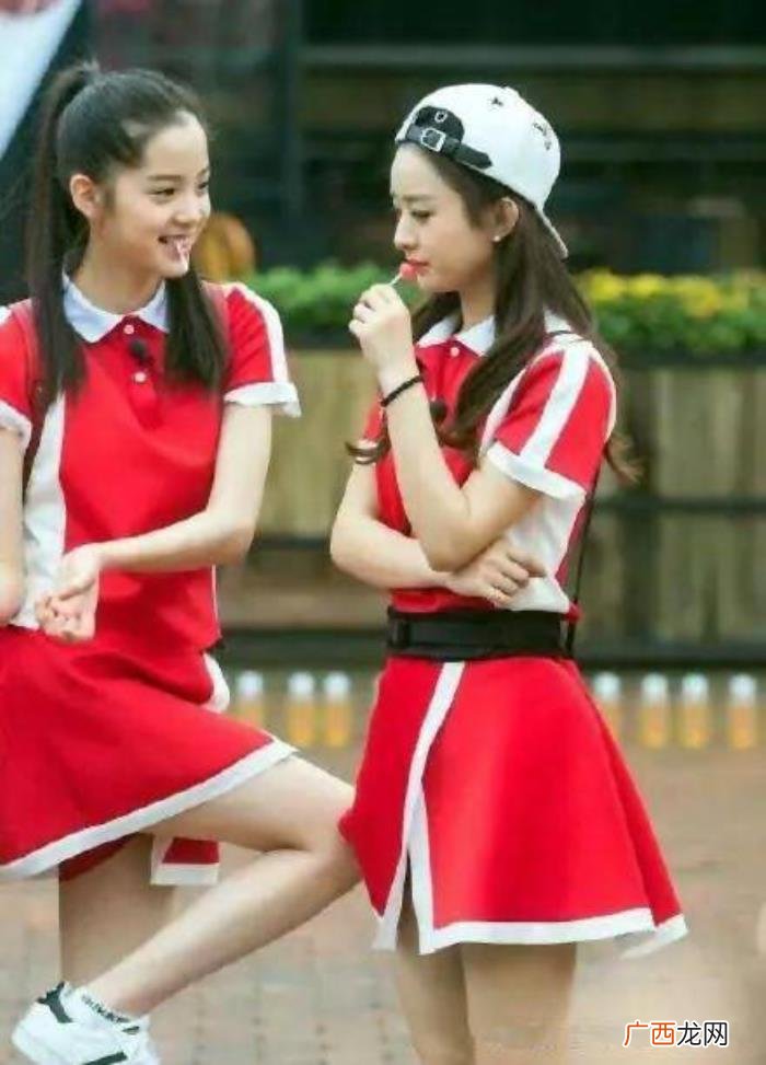 欧阳娜娜和赵丽颖的关系好吗，欧阳娜娜当了赵丽颖儿子的干妈