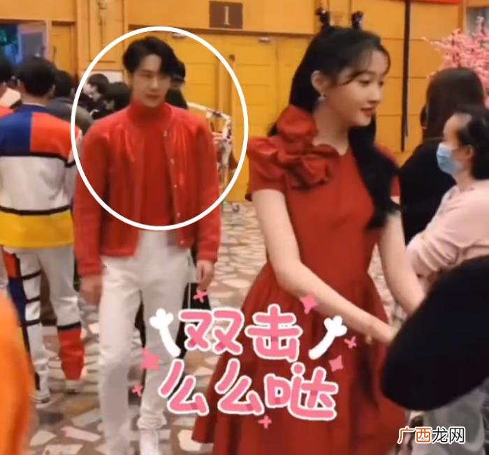 王一博是不是追过关晓彤，王一博后台遇见王冠cp女主关晓彤