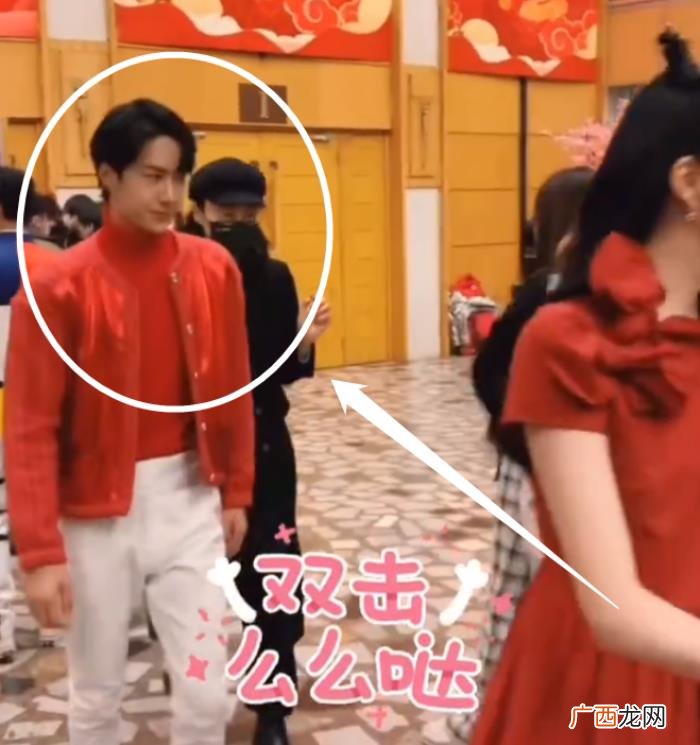王一博是不是追过关晓彤，王一博后台遇见王冠cp女主关晓彤