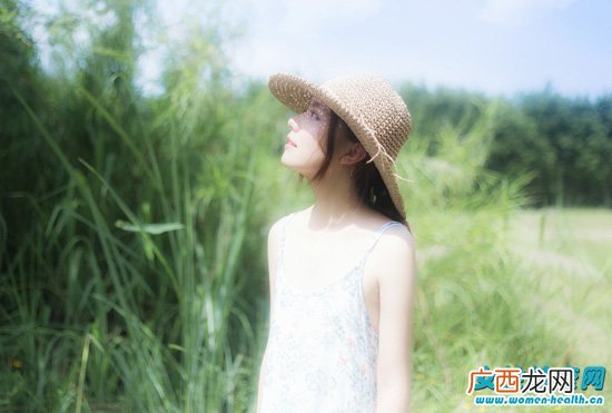 女人手脚冰凉什么原因导致 手脚冰凉是宫寒吗