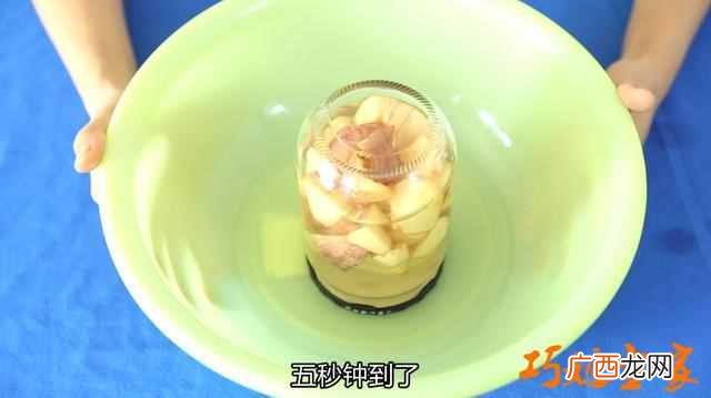 罐头打不开怎么办？学会用巧力，轻松开瓶