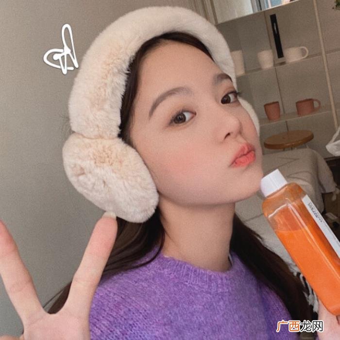 追女孩子聊天话题，想追一个女孩怎么和她聊天