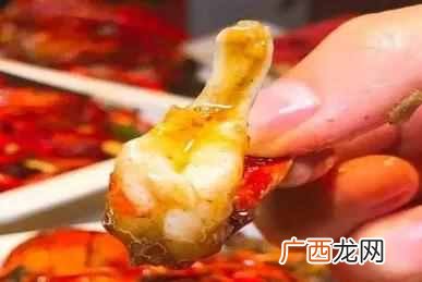 大虾头内是“屎”还是“黄”？许多人不懂，网友：白吃这么多年虾