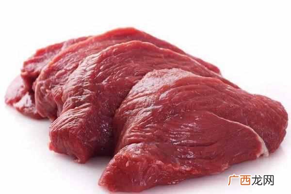 “假牛肉”是怎么做成的？看到原材料后，再也不买便宜牛肉了