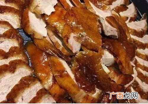 为什么烤鸭上明明还有很多肉，师傅却不片了？