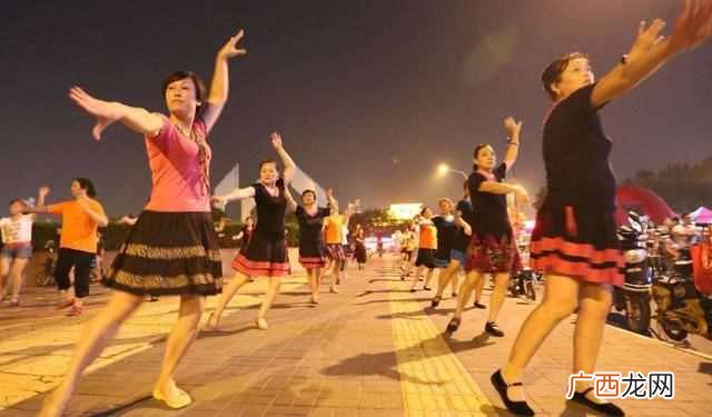 为什么老人得艾滋变多？55岁广场舞大妈说出心里话
