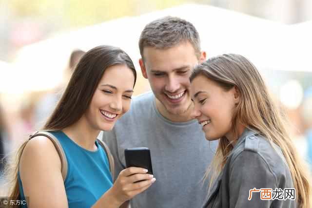 社交+分享=轻松赚钱 门槛低，人人可以做，非常