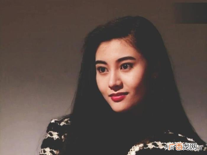 华人首富李嘉诚和李嘉欣，李嘉诚曾带18岁李嘉欣回家