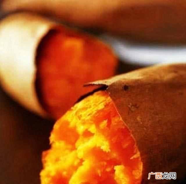 微波炉烤红薯需要多久,微波炉烤红薯要锡箔纸