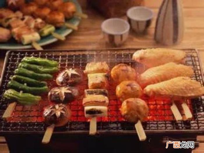 适合朋友圈晒宵夜的15个句子 宵夜的说说