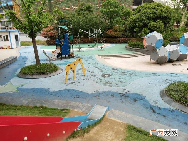 游乐园日记50字 50平开小型游乐园