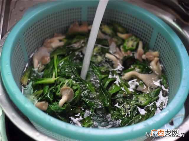 这才是麻辣香锅最家常的做法，30块钱做一大锅