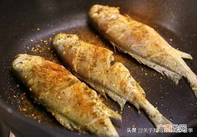 无论煎啥鱼,别直接下锅煎!多做一步,鲜香软嫩,不粘锅不破皮!