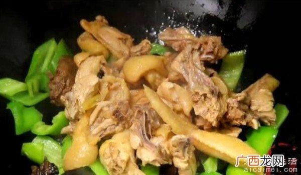 鸡肉怎么炒好吃又嫩 以下三种炒鸡肉的做法