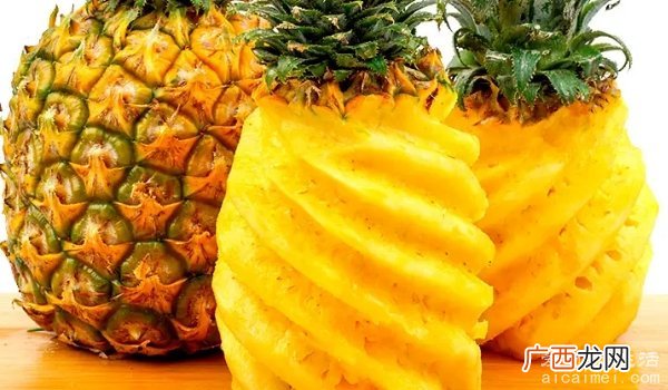 同一种水果叫法不同 凤梨和菠萝的区别 菠萝和凤梨是同一种水果吗