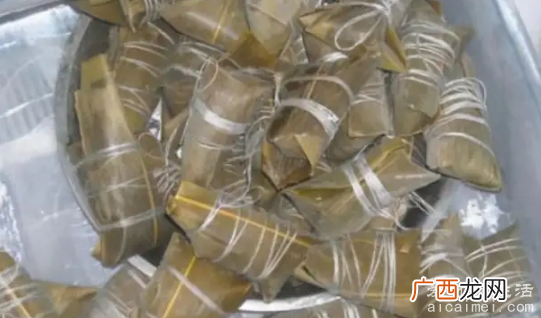 粽子的包法及制作方法步骤，浸泡粽叶糯米是必须步骤