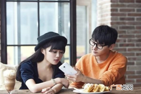 第一次和男生约会怎么穿衣第一次和男生约会如何穿衣