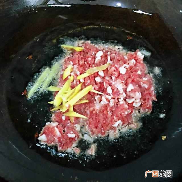 黄豆芽炒粉条的家常做法有哪些！
