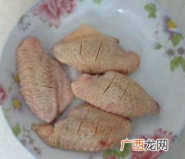 香辣鸡翅的做法步骤有哪些！