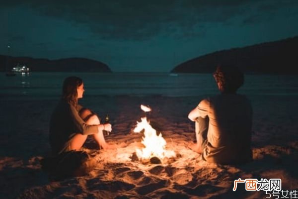 男生会和初恋女友结婚吗初恋情侣为什么很难走到最后