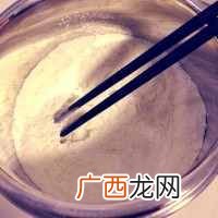4分钟微波炉蛋糕做法 微波炉蛋糕做法过程