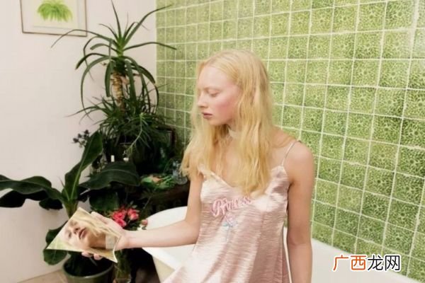 女朋友很幼稚能结婚吗结婚可以和很幼稚的人吗