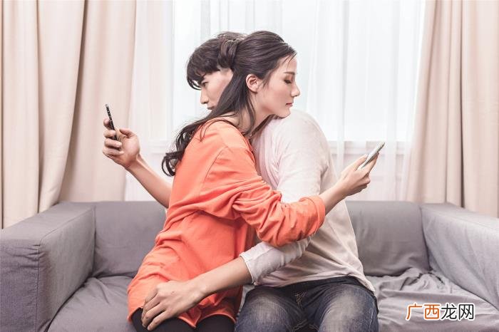 在发现男人不爱自己后 如何面对不爱自己的老公