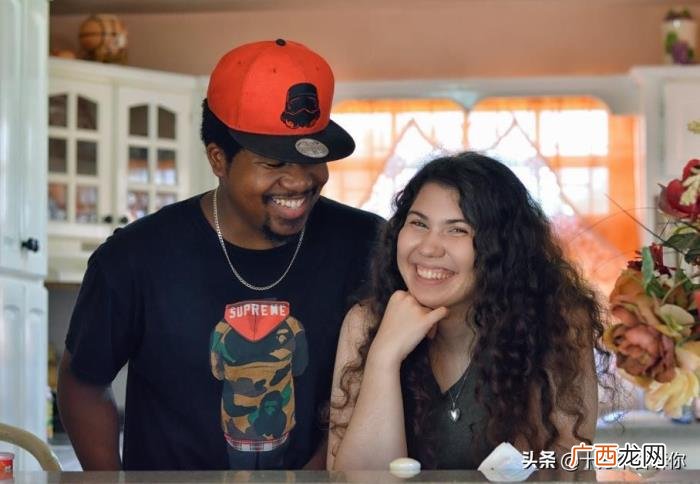 怎么跟女朋友聊天，不知道怎么跟女朋友聊天