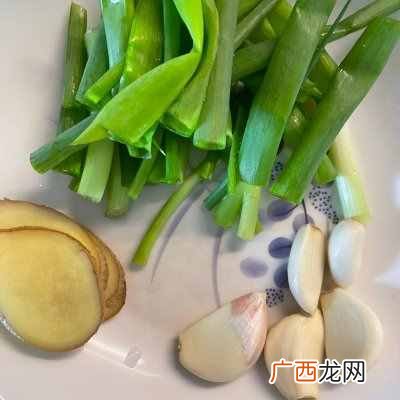 手把手教你做糖醋带鱼 糖醋带鱼的简单做法
