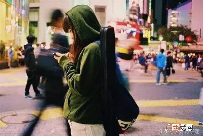深爱一个人的伤感说说短语 深爱一个人的句子