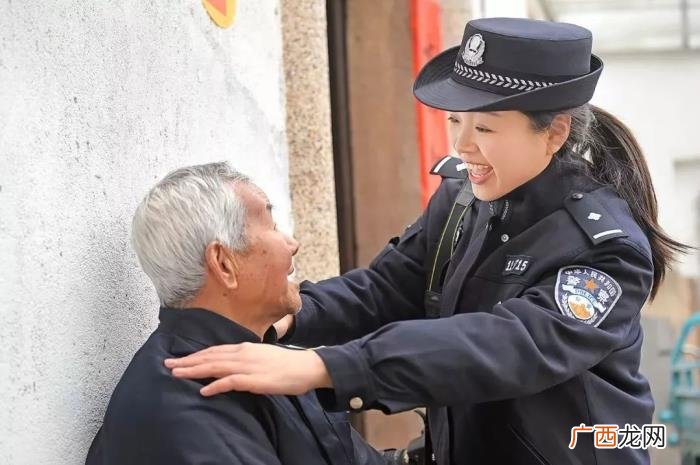 看不见你的笑要我怎么睡得着~ 看不见你的笑我怎么睡得着