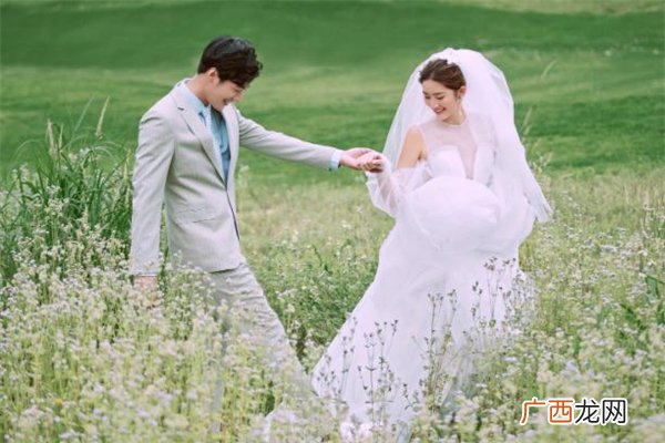 男朋友吃醋要分手怎么办男生经常吃醋正常吗