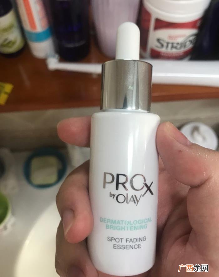 OLAY小白瓶真的好用吗 小白瓶是什么