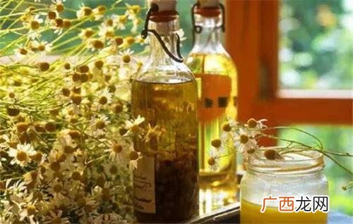 精油去眼袋的正确做法 精油去眼袋要注意什么