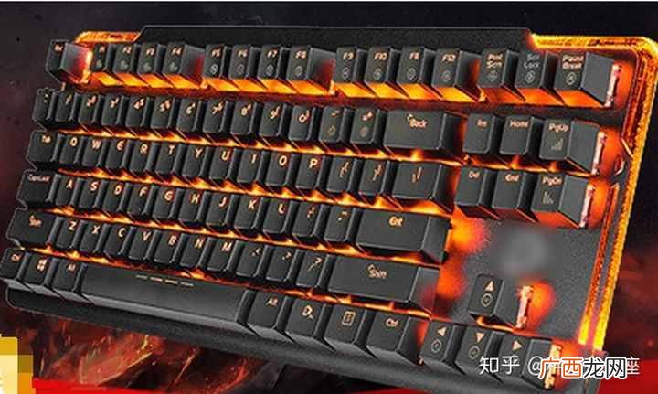 2种颜色机械键盘手感分析 黑轴和青轴的区别在哪