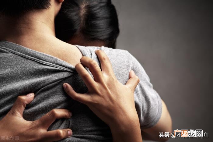 怎么安慰一个心情不好的人，怎样安慰心情不好的人