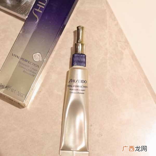 两款眼霜对比分析 兰蔻眼霜和雅诗兰黛眼霜哪个好