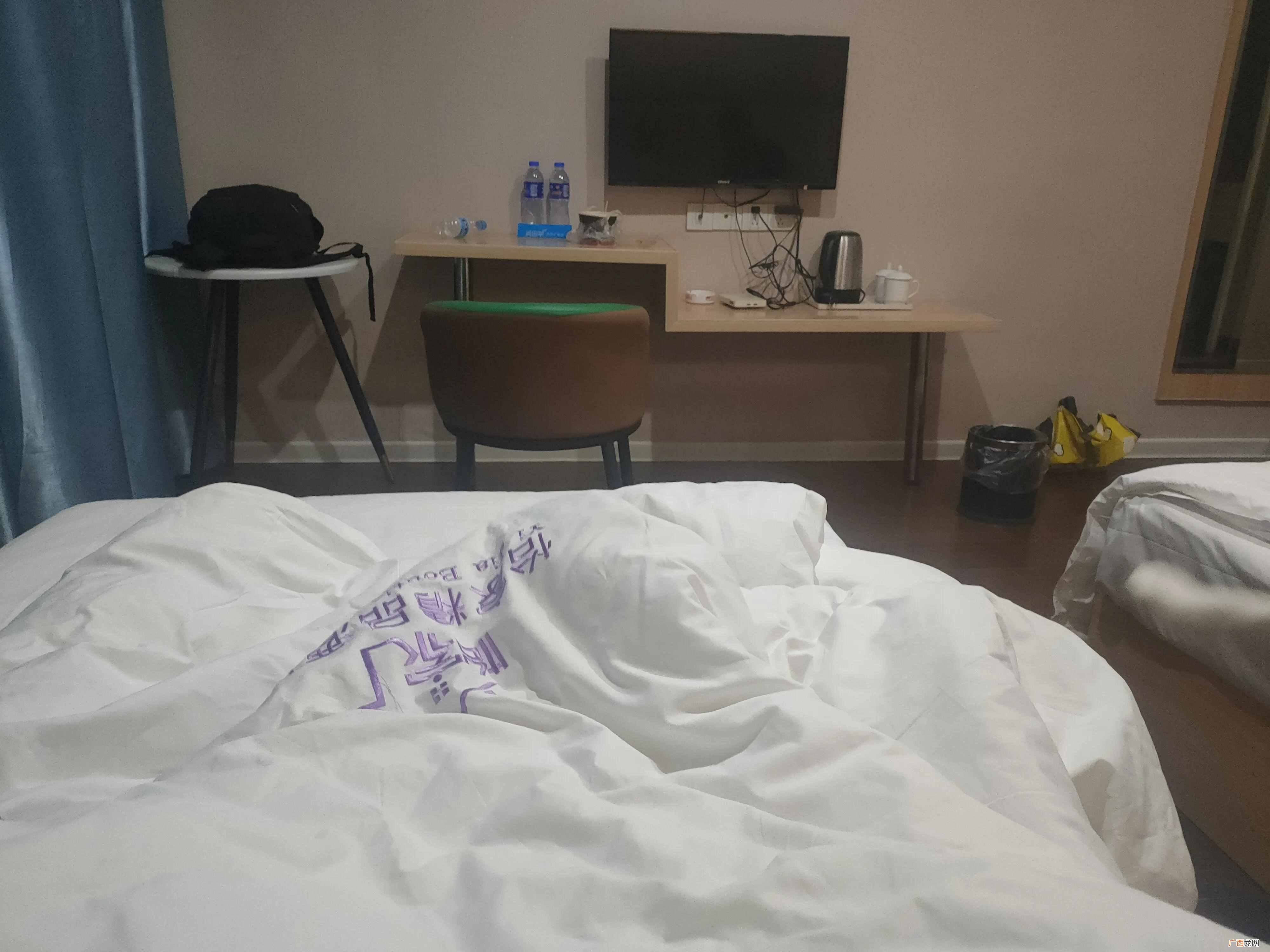 找暑假工作的4个安全指南 暑假工在哪里找正规的工作