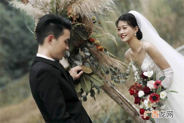 闺蜜抢男朋友是什么心理闺蜜抢男友容易成功吗