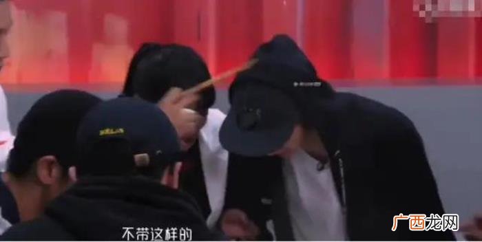 王一博为什么对程潇不一样，王一博和程潇的关系不一般