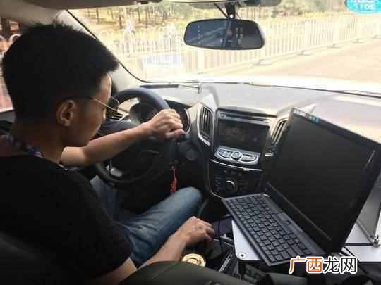 揭秘百度地图采集员：寻宝者、侦探和挑战者的