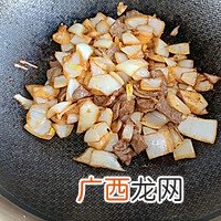 简单易做的牛肉炒洋葱