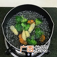照烧鸡腿饭